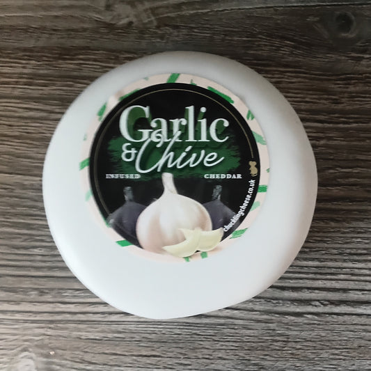 Chuckling Cheese Co. Garlic and Chive Cheddar